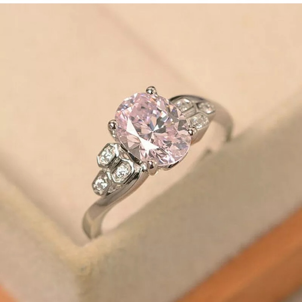 Elegant 925 Silver Oval Cut Pink Sapphire Ring - Picture 3 of 5
